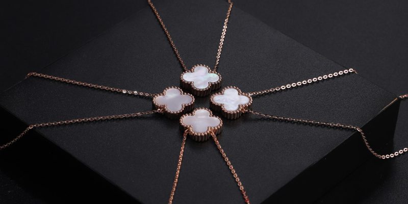 photography-necklaces-gold-precious-jewelry_579873-58